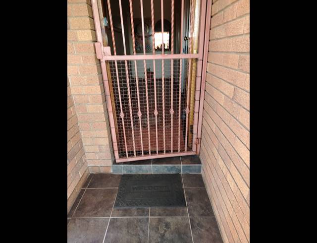3 BEDROOM HOUSE FOR SALE IN RICHVIEW
